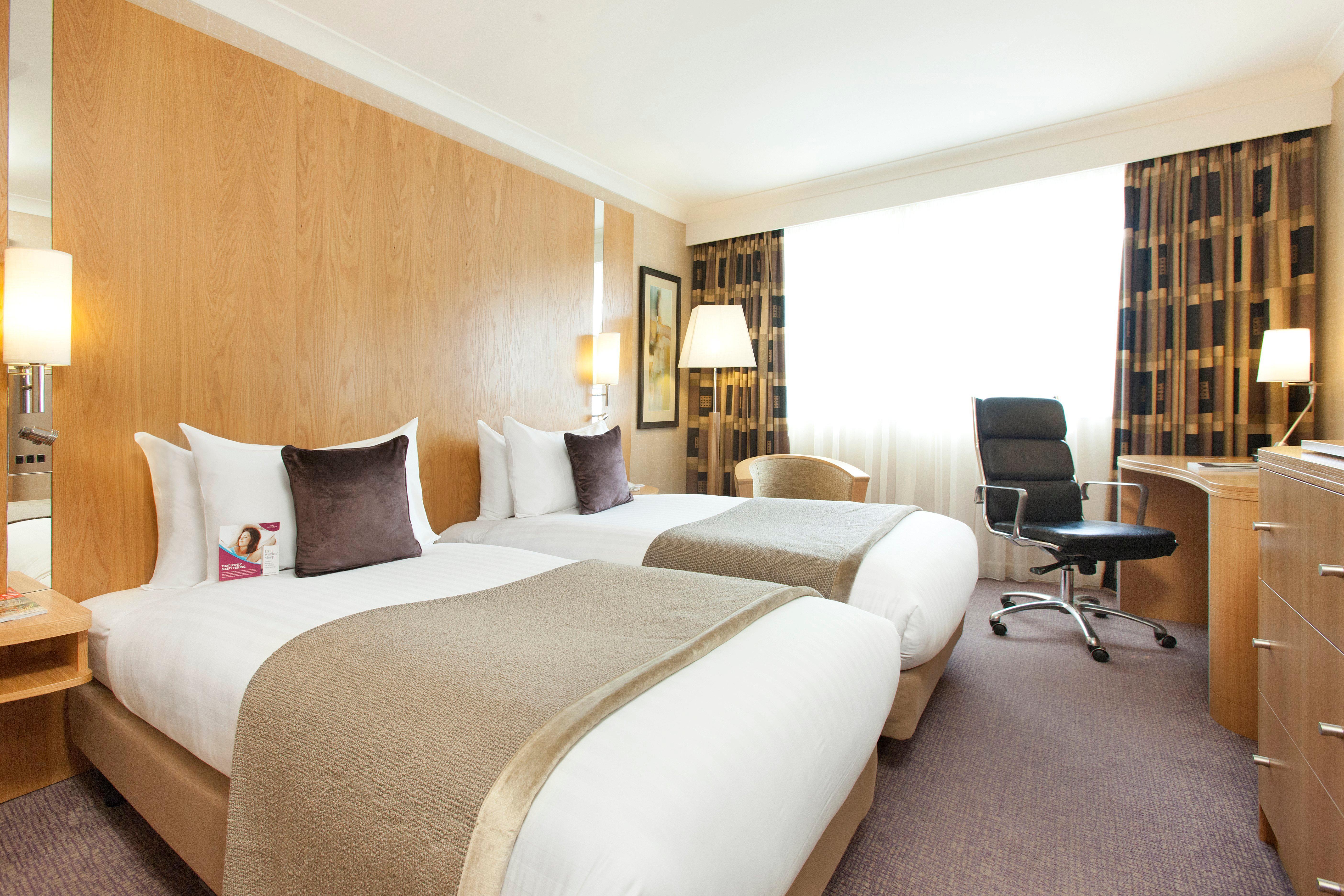 Crowne Plaza Reading Hotel Ngoại thất bức ảnh