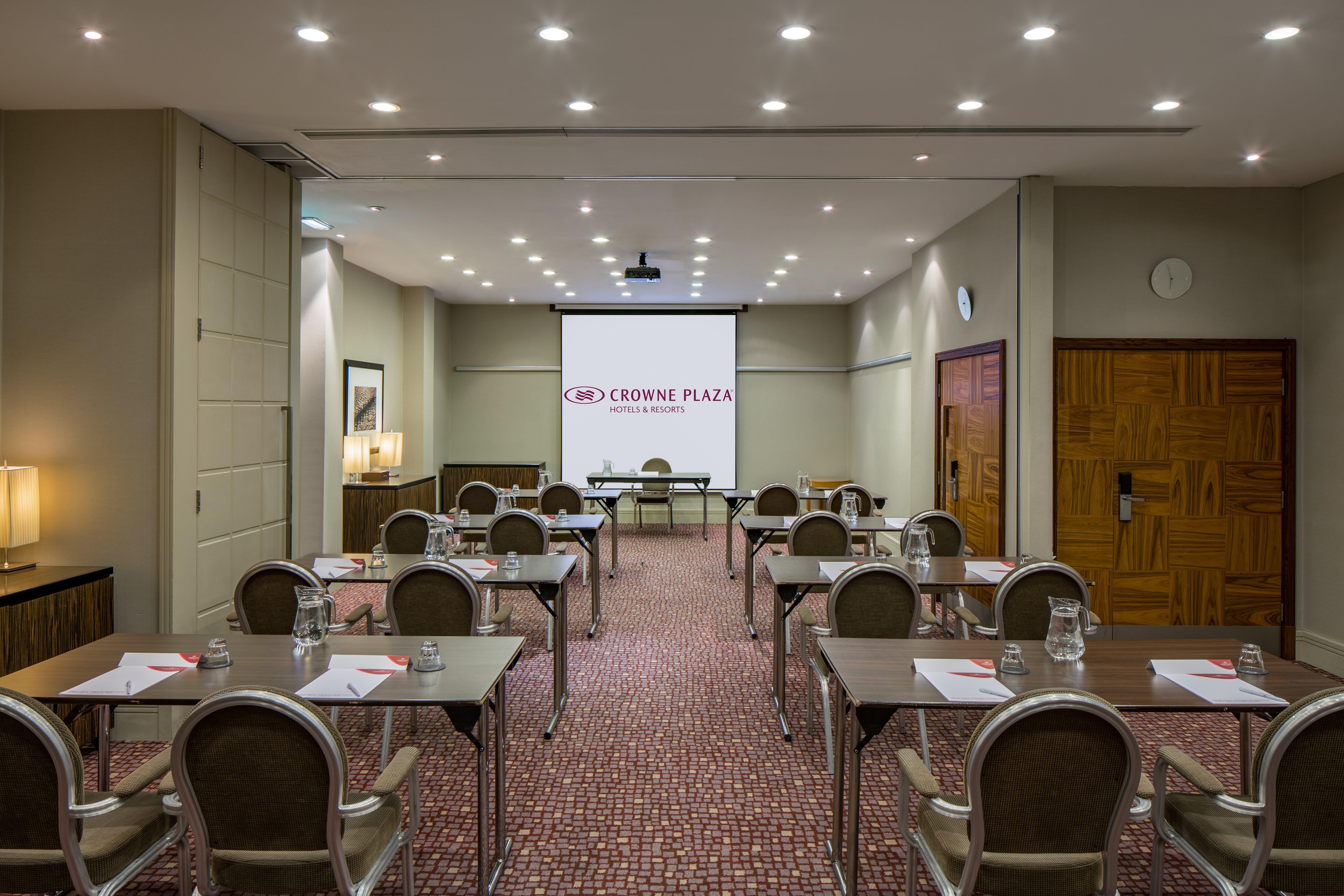 Crowne Plaza Reading Hotel Ngoại thất bức ảnh