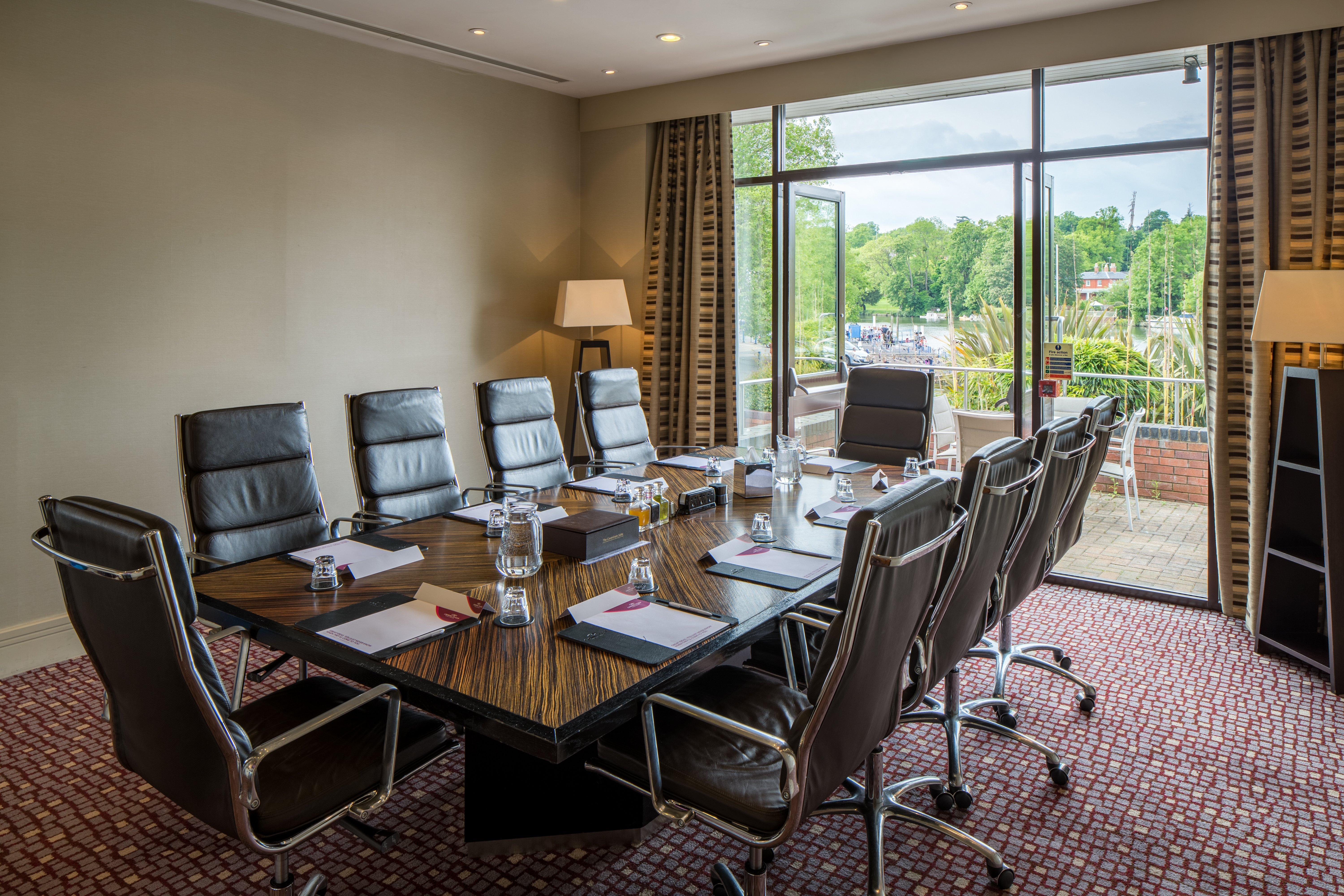 Crowne Plaza Reading Hotel Ngoại thất bức ảnh