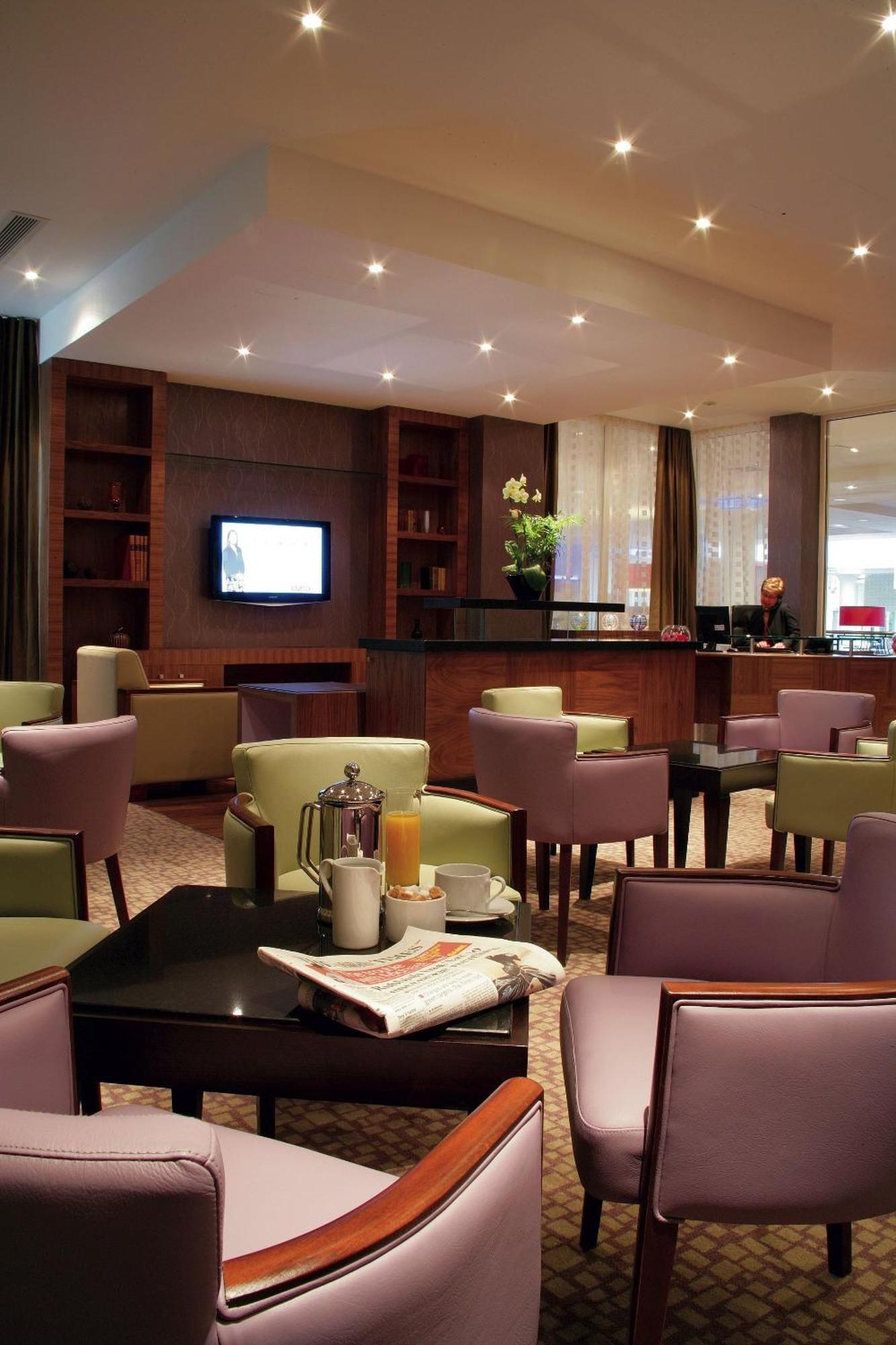 Crowne Plaza Reading Hotel Ngoại thất bức ảnh