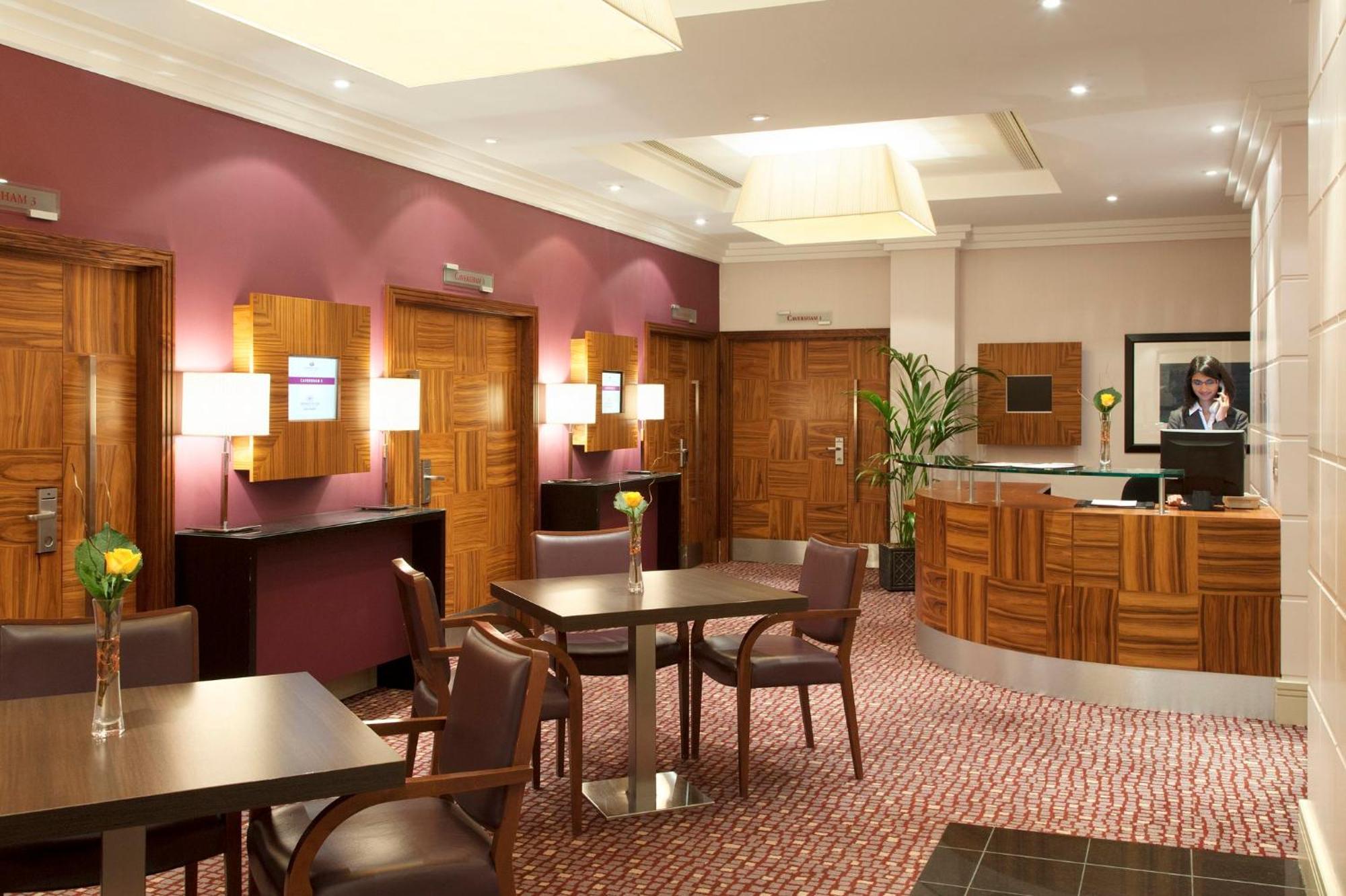 Crowne Plaza Reading Hotel Ngoại thất bức ảnh